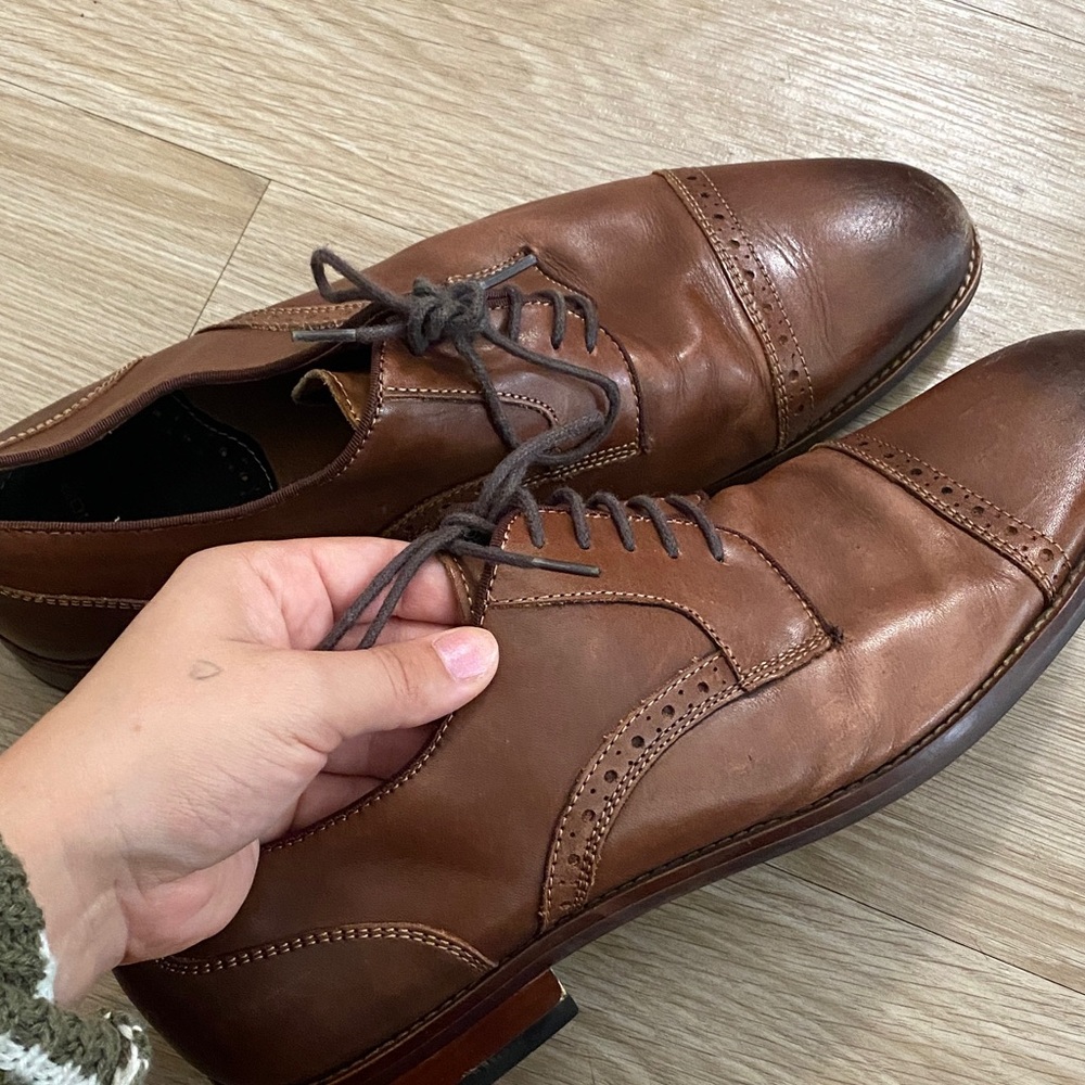 Elegant Brown Leather Men's Loafers